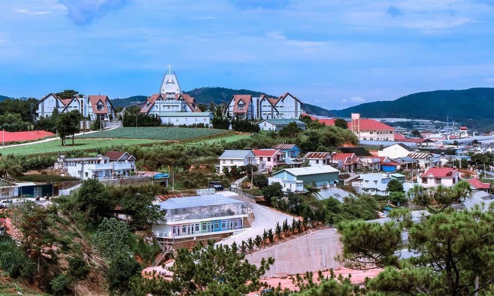 Berry Valley Homestay Далат Экстерьер фото